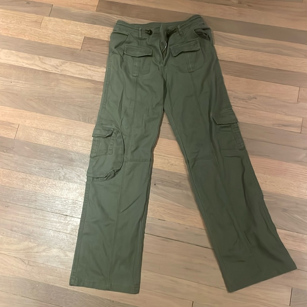 Brandy Melville cargo pants